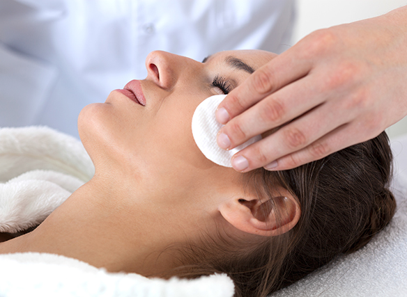 Clearing Deep Cleanse Facial